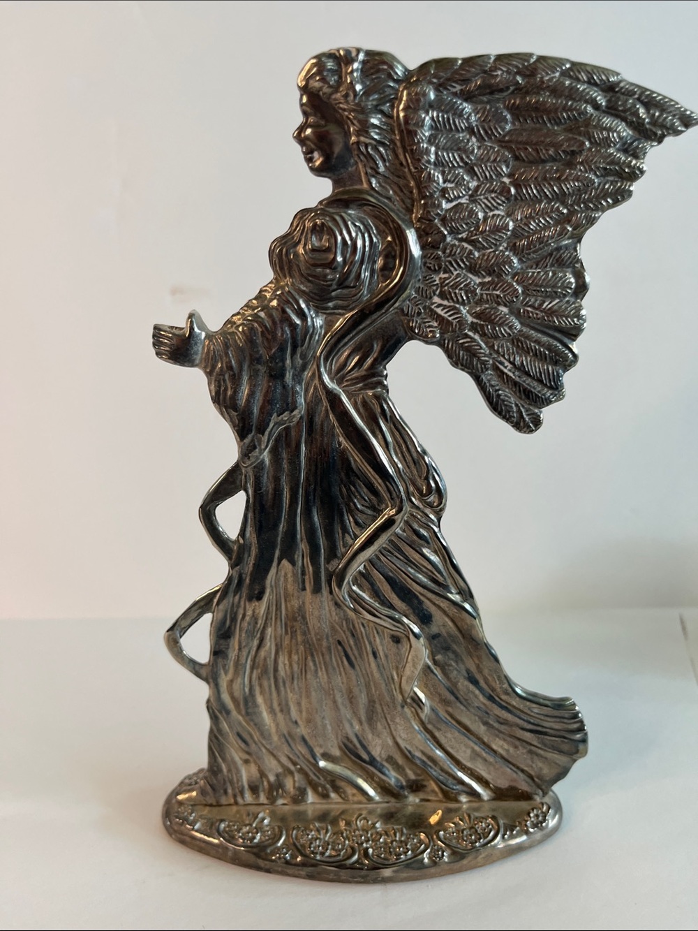 Angel candle holder